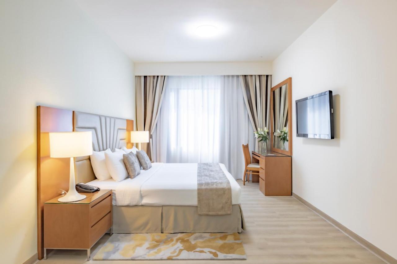 Golden Sands Suites Dubaï Extérieur photo