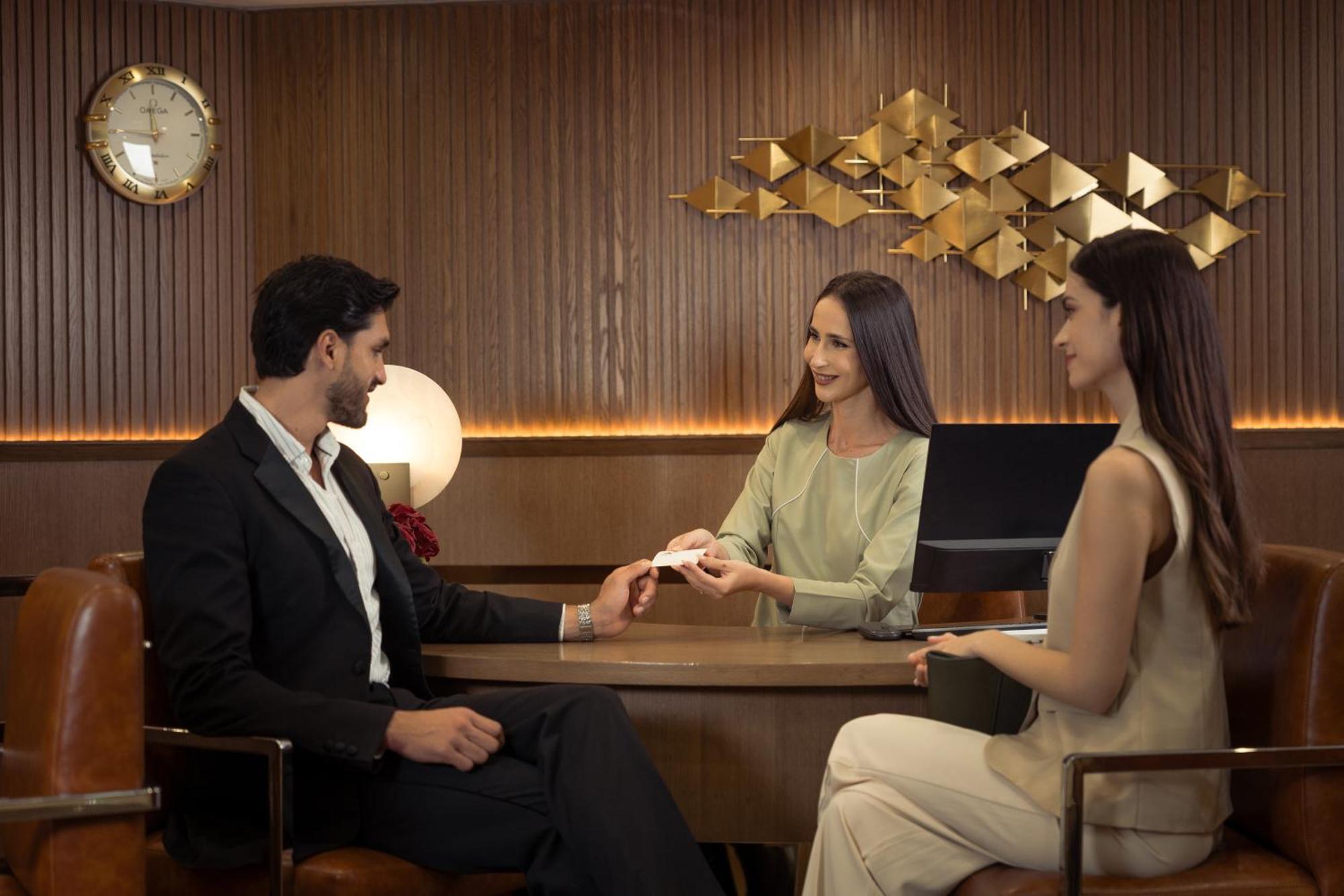 Golden Sands Suites Dubaï Extérieur photo
