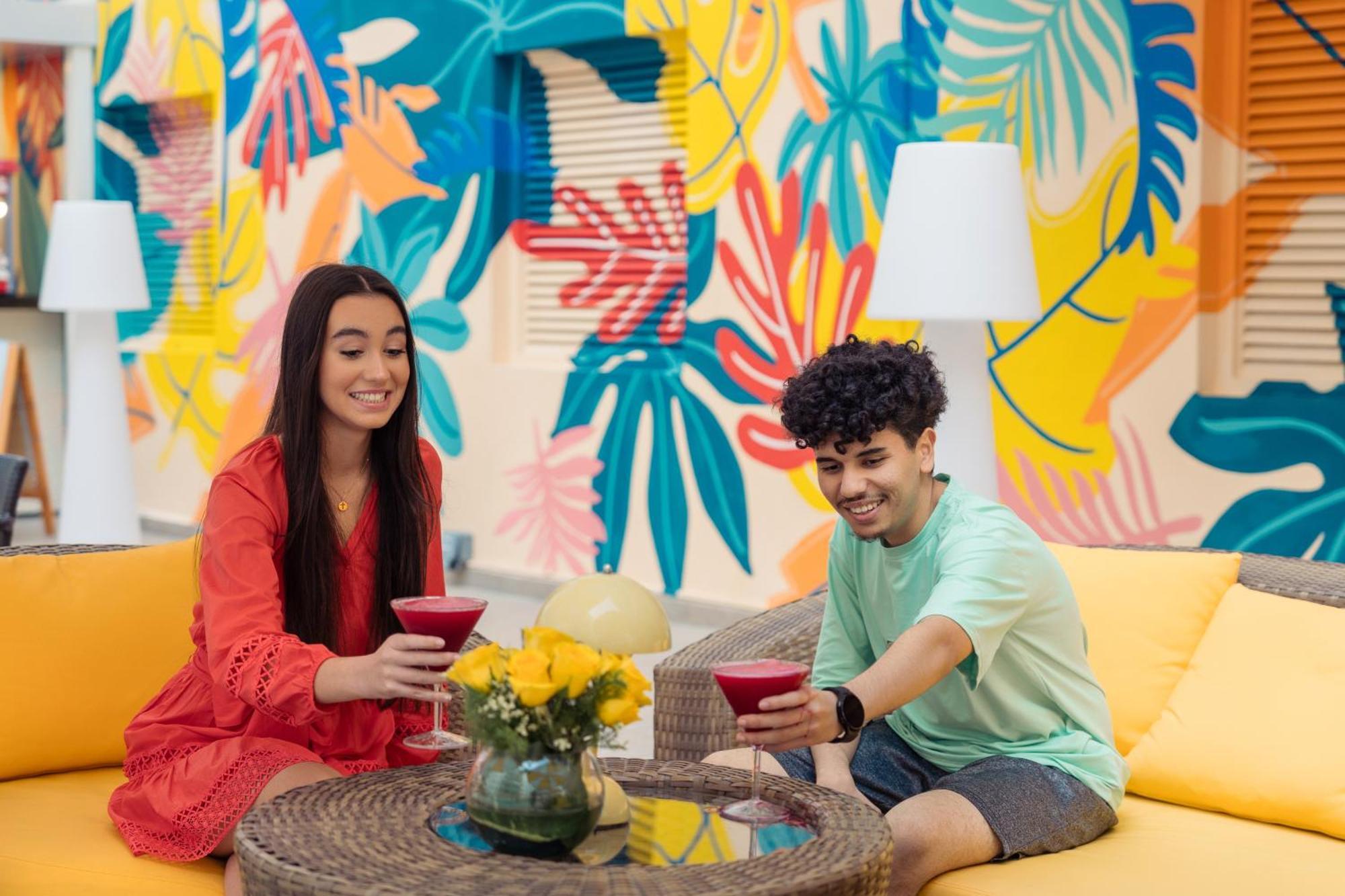 Golden Sands Suites Dubaï Extérieur photo