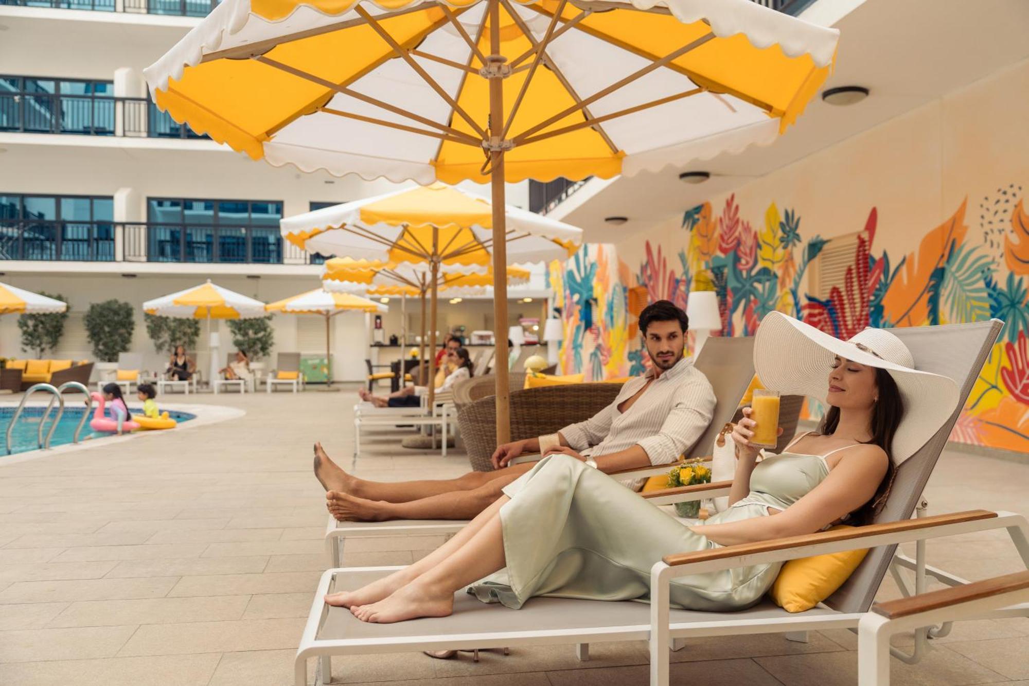 Golden Sands Suites Dubaï Extérieur photo